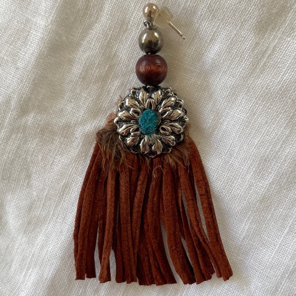 Santa Fe New Mexico Navajo Brown Leather Drop Earrings - Picture 7 of 11
